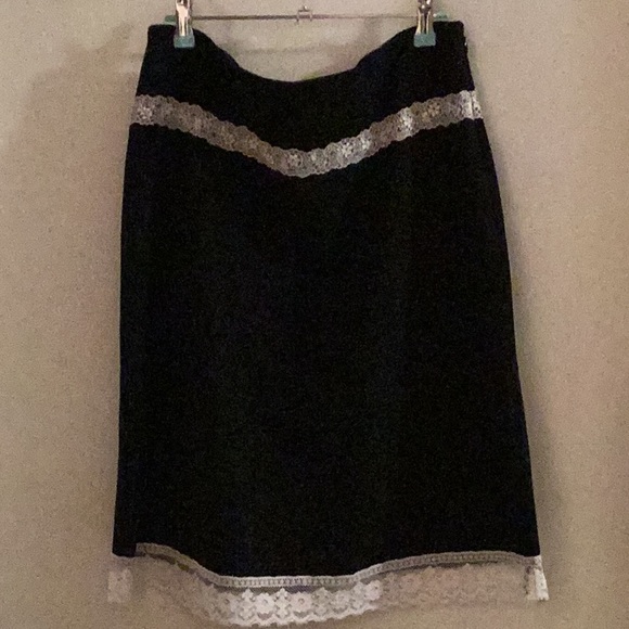 Arden B Dresses & Skirts - Arden B. Vintage Black Skirt With White Lace Trim Size 10